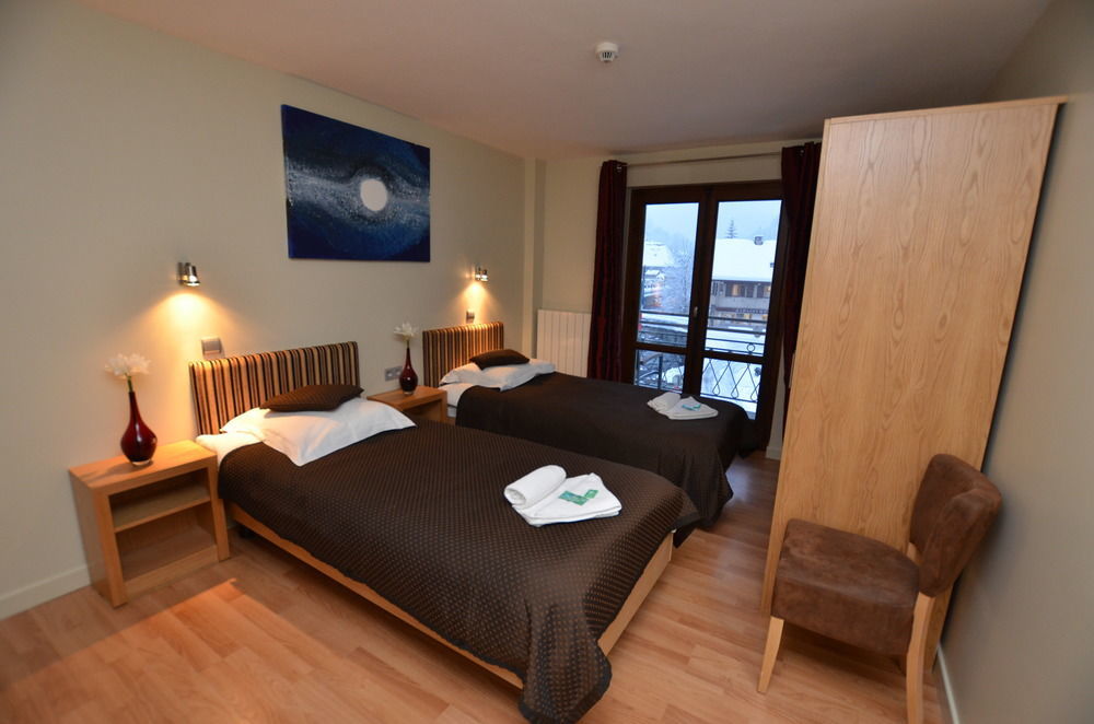 Hotel Rhodos Morzine Avoriaz Exterior photo